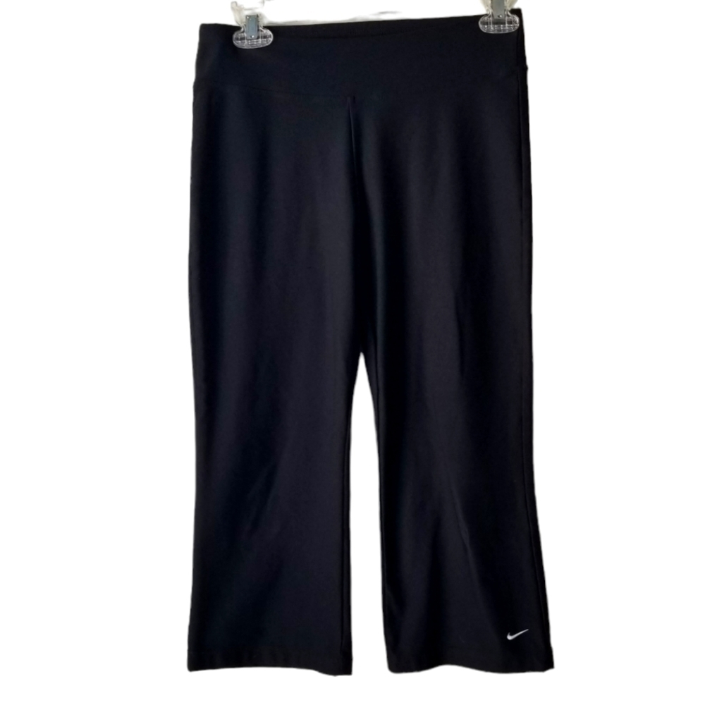 Nike Dri-fit Black Workout Capri Leggings Embroidered Logo Size XS